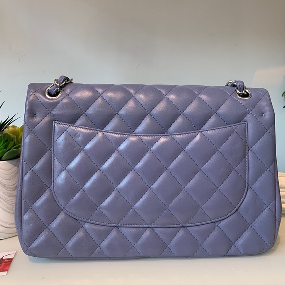 Chanel Jumbo Lambskin - Picture 2 of 5